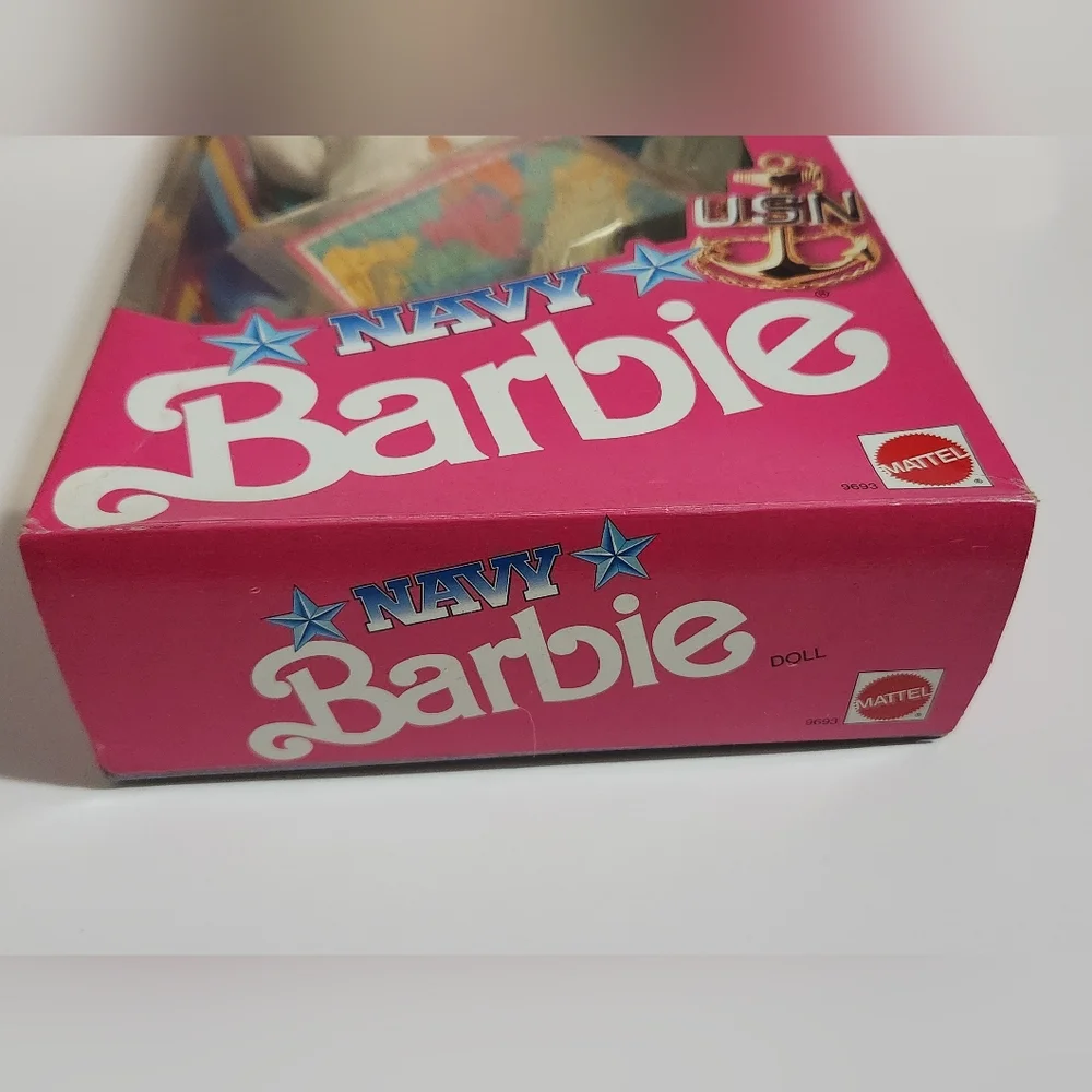 1990 Navy Barbie Stars n Stripes (Vintage Military Dolls) 122 - Picture 6 of 10